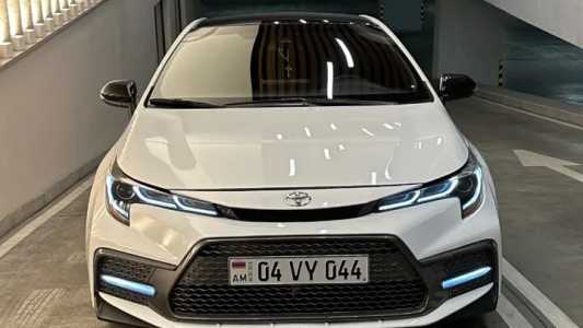 Toyota Corolla, Бензин, 2021