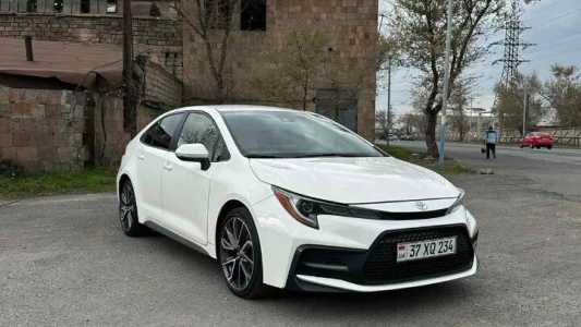 Toyota Corolla, Бензин, 2021