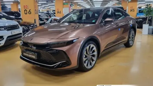 Toyota Crown Crossover, 2023