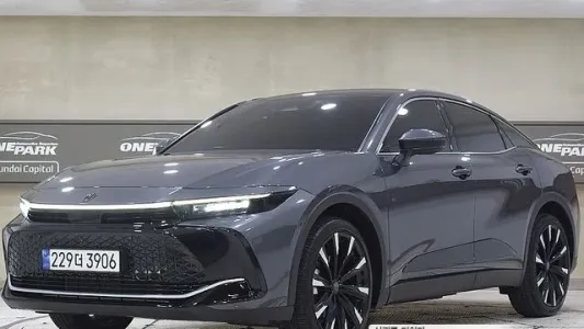 Toyota Crown Crossover, 2023