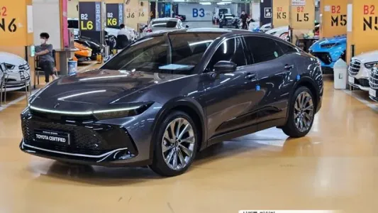 Toyota Crown Crossover, 2023