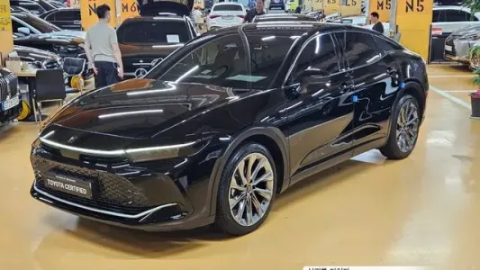 Toyota Crown Crossover, 2023