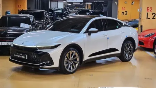 Toyota Crown Crossover, 2023