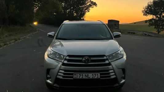 Toyota Highlander, Бензин, 2017