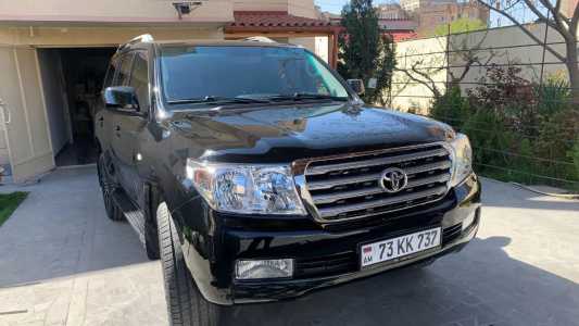 Toyota Land Cruiser, Бензин, 2011