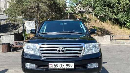 Toyota Land Cruiser, Бензин, 2011