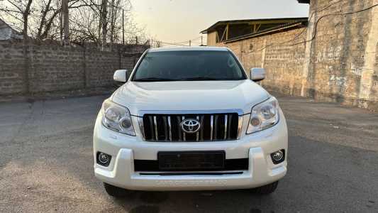 Toyota Land Cruiser Prado, Бензин, 2011