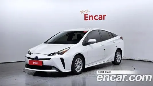 Toyota Prius 4th Generation, 2020