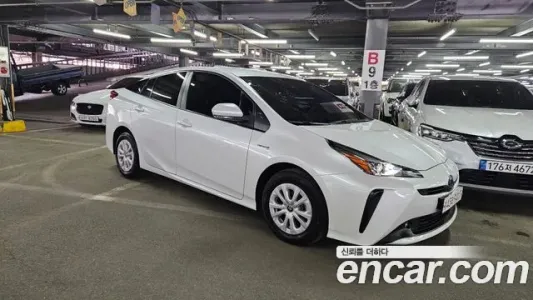 Toyota Prius 4th Generation, 2021