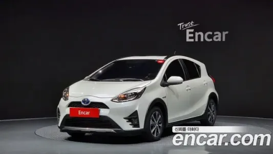 Toyota Prius C, 2021