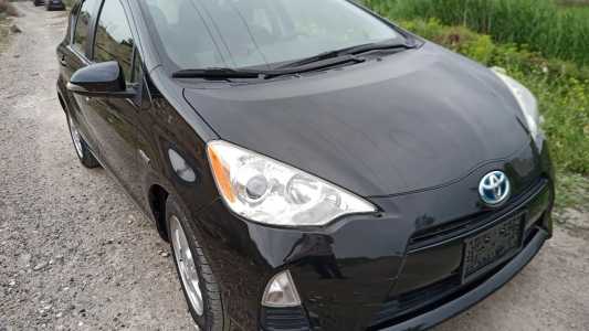 Toyota Prius C, Гибрид, 2014