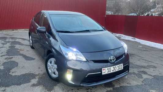 Toyota Prius, Гибрид, 2010