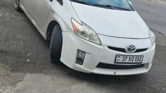 Toyota Prius, Гибрид, 2010