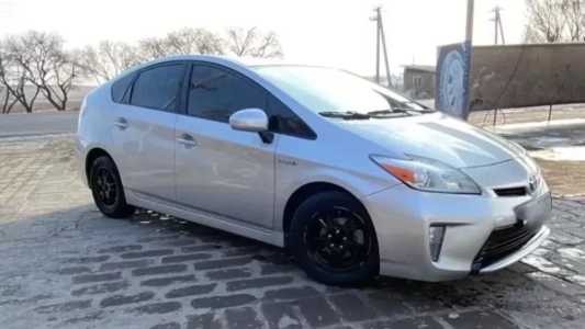 Toyota Prius, Гибрид, 2012