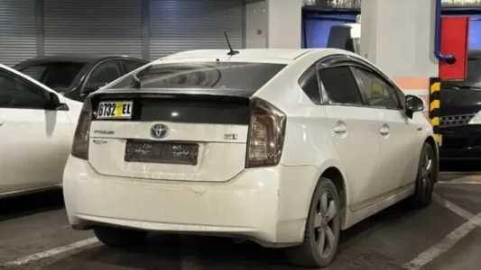 Toyota Prius, Гибрид, 2014