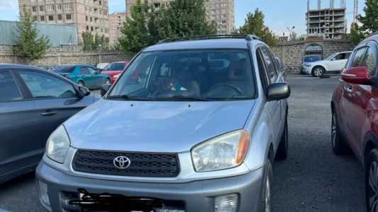 Toyota RAV4, Бензин, 2003