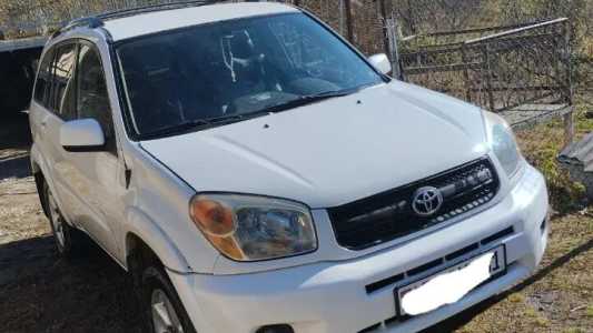 Toyota RAV4, Бензин, 2003