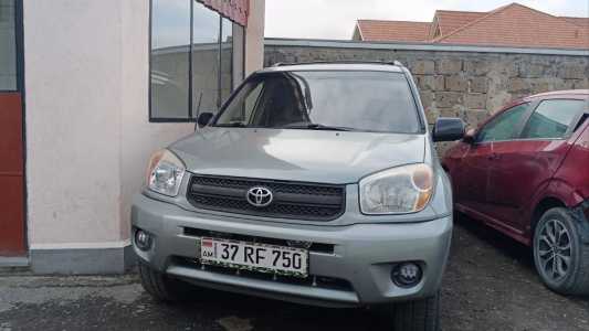 Toyota RAV4, Бензин, 2005