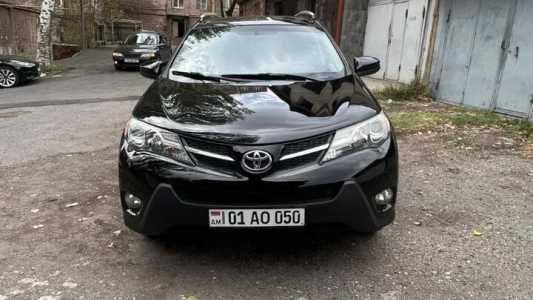 Toyota RAV4, Бензин, 2013