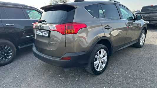 Toyota RAV4, Бензин, 2014