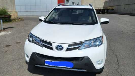 Toyota RAV4, Бензин, 2015