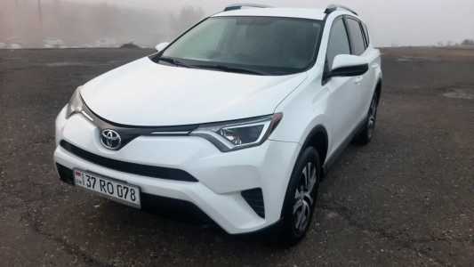 Toyota RAV4, Бензин, 2016