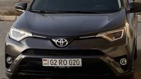 Toyota RAV4, Бензин, 2016