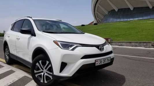 Toyota RAV4, Бензин, 2016