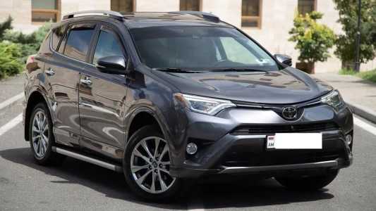 Toyota RAV4, Бензин, 2017