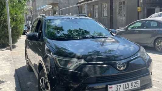 Toyota RAV4, Бензин, 2017