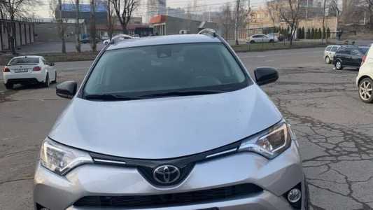 Toyota RAV4, Бензин, 2017