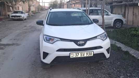 Toyota RAV4, Бензин, 2018