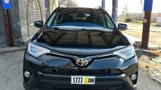 Toyota RAV4, Бензин, 2018