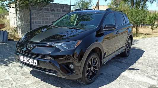 Toyota RAV4, Бензин, 2018