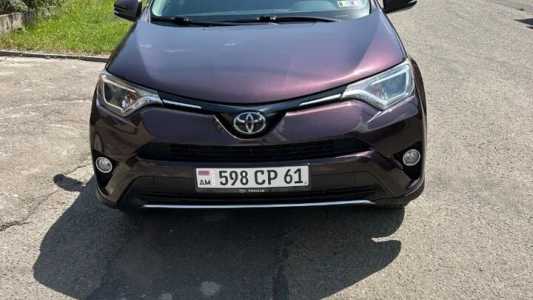 Toyota RAV4, Бензин, 2018