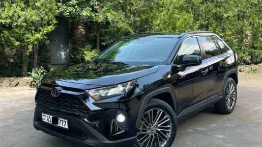 Toyota RAV4, Бензин, 2019