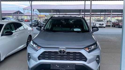 Toyota RAV4, Бензин, 2019