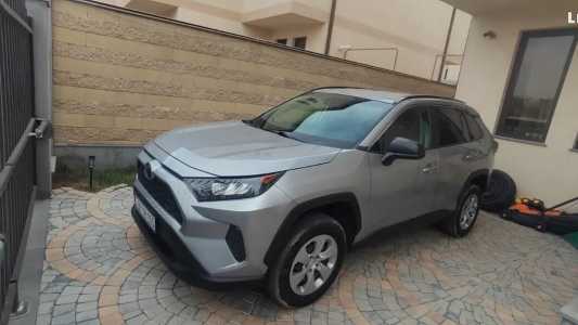 Toyota RAV4, Бензин, 2019