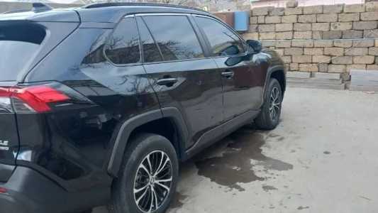 Toyota RAV4, Бензин, 2019