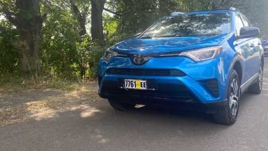 Toyota RAV4, Бензин, 2019