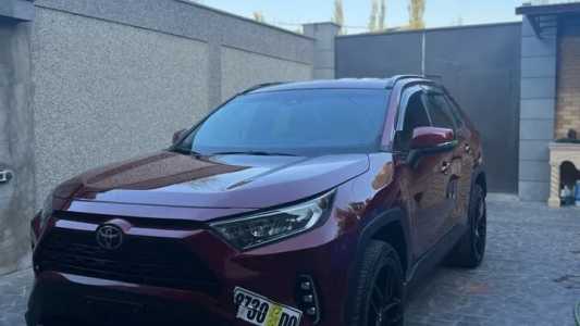 Toyota RAV4, Бензин, 2019