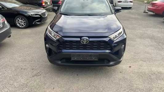 Toyota RAV4, Бензин, 2019