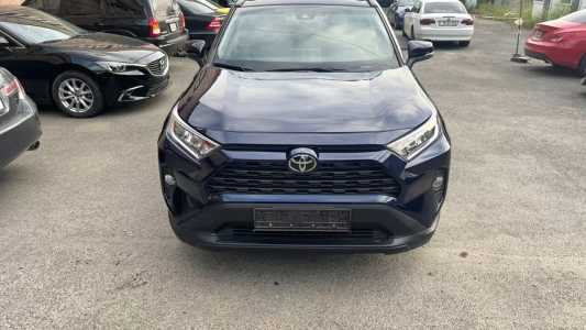 Toyota RAV4, Бензин, 2019