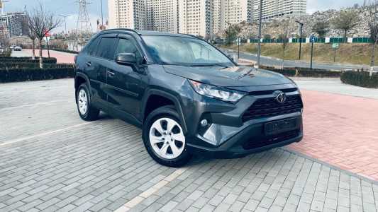 Toyota RAV4, Бензин, 2019