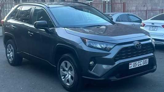 Toyota RAV4, Бензин, 2019