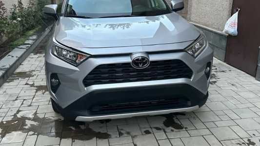 Toyota RAV4, Бензин, 2020