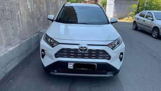 Toyota RAV4, Бензин, 2020