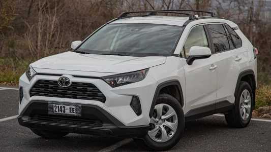 Toyota RAV4, Бензин, 2020