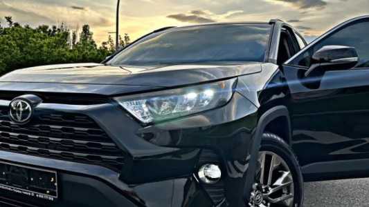 Toyota RAV4, Бензин, 2021