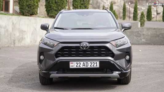 Toyota RAV4, Бензин, 2021